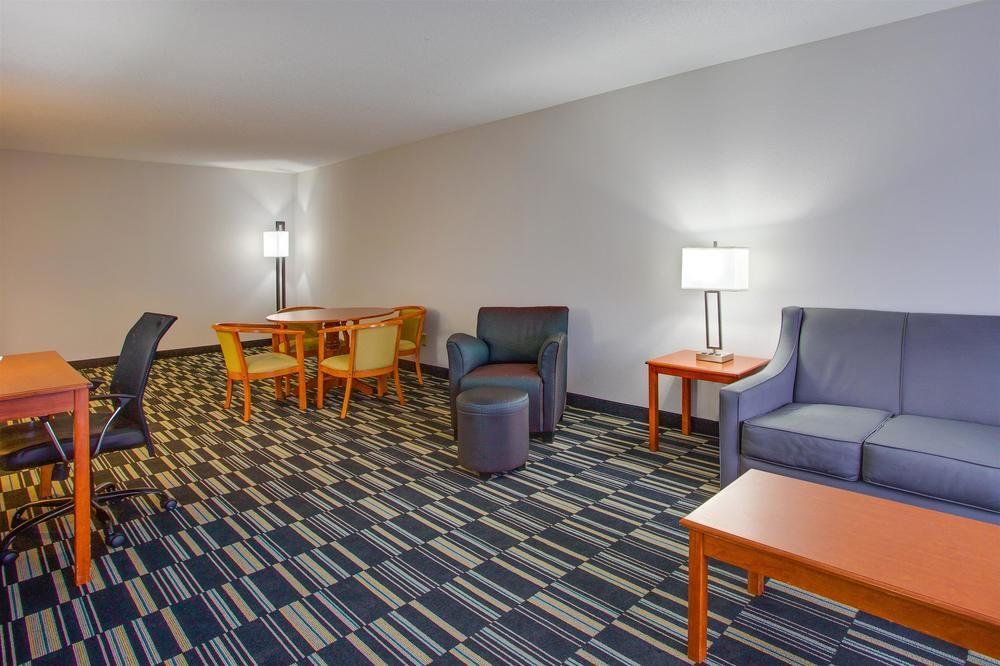 Fairfield Inn & Suites By Marriott Virginia Beach/Norfolk Airport Екстериор снимка