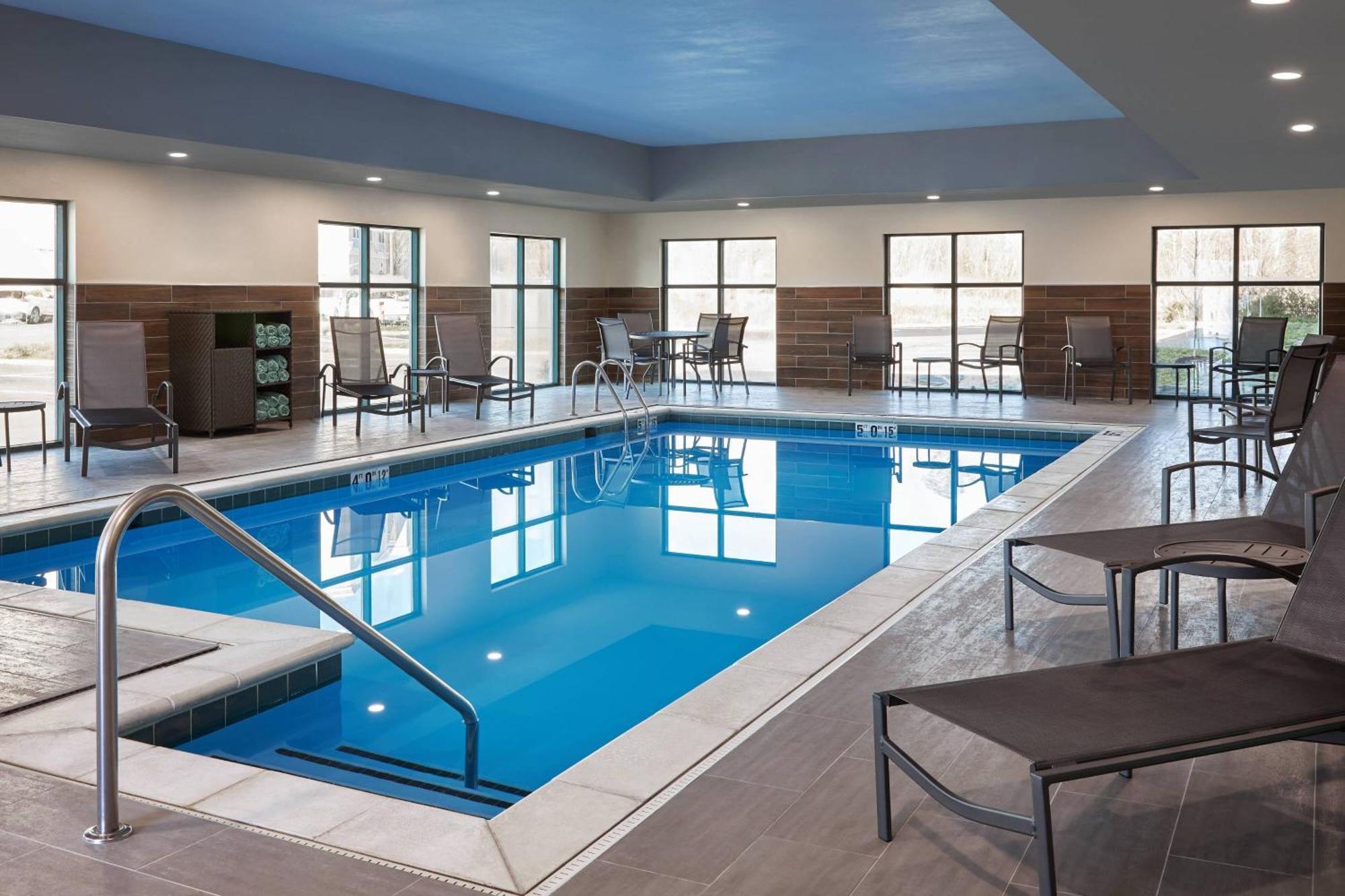 Fairfield Inn & Suites By Marriott Virginia Beach/Norfolk Airport Екстериор снимка