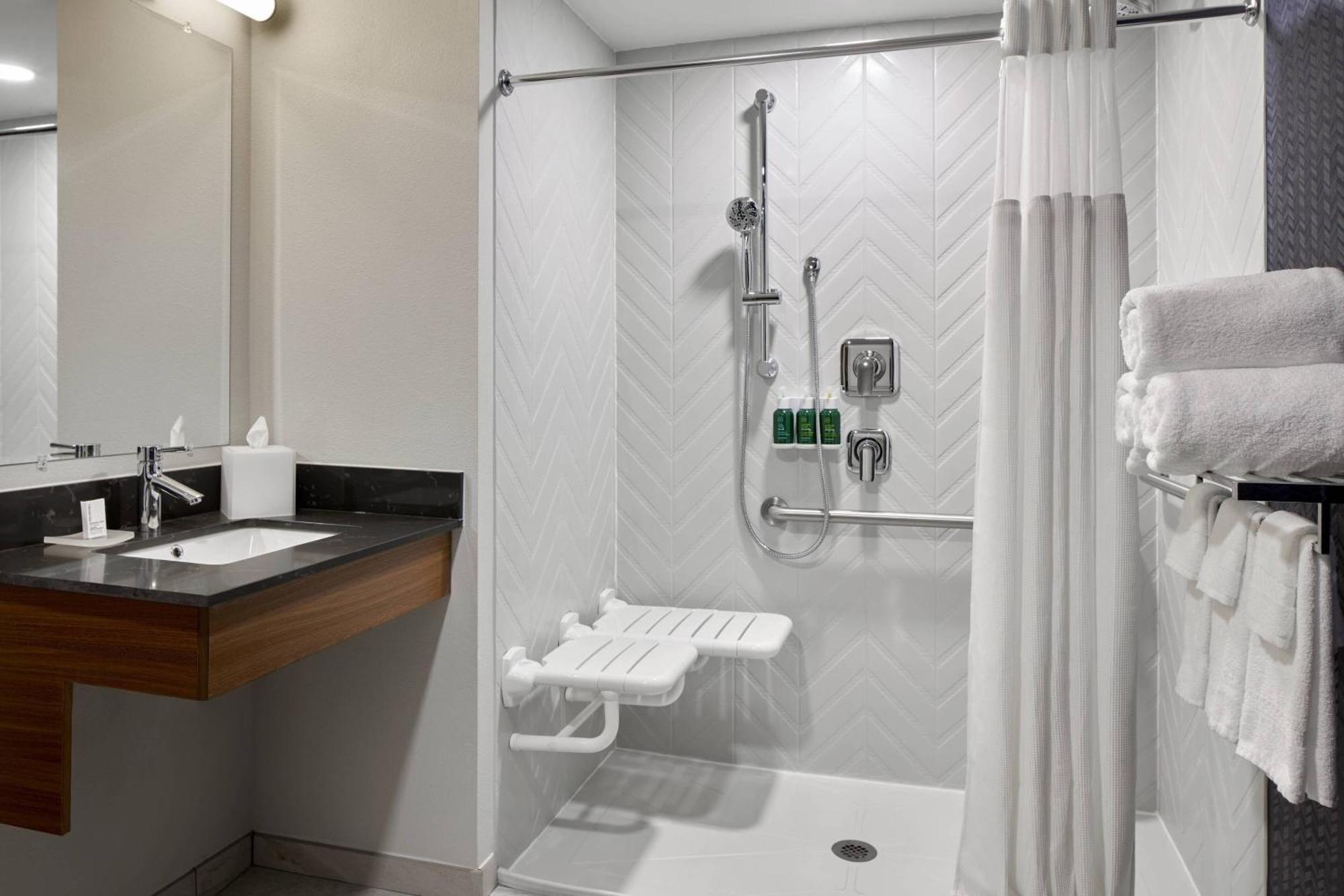 Fairfield Inn & Suites By Marriott Virginia Beach/Norfolk Airport Екстериор снимка